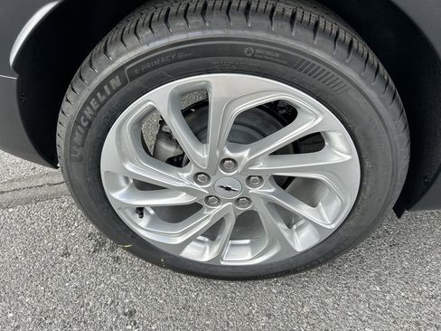 New 2027 Chevrolet Bolt LT w/ Comfort Package image 9