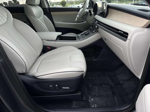Used 2023 Hyundai Palisade Limited AWD/4WD image 20