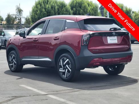 Used 2026 Nissan Kicks SV w/ SV Premium Package FWD image 3