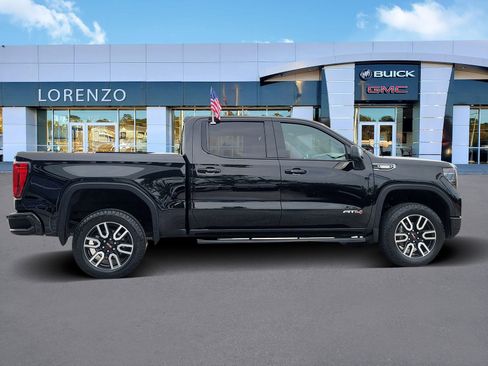 Used 2022 GMC Sierra 1500 AT4 image 4