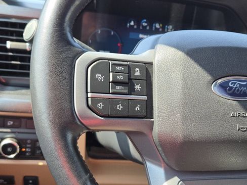 Used 2024 Ford F250 Lariat w/ Lariat Ultimate Package AWD/4WD image 30