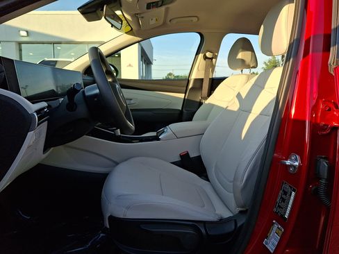 Used 2026 Hyundai Tucson SE AWD/4WD image 13