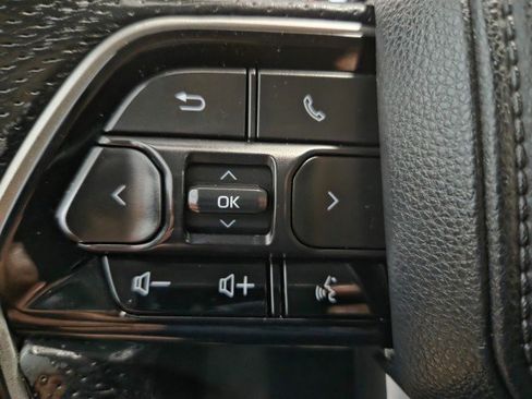 Used 2022 Toyota Tundra Limited AWD/4WD image 45