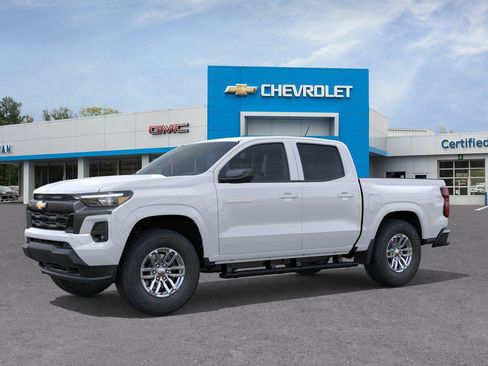 New 2026 Chevrolet Colorado LT image 2