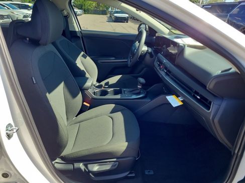 New 2026 Kia K4 FWD image 7