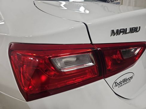 Certified 2024 Chevrolet Malibu LS FWD image 39
