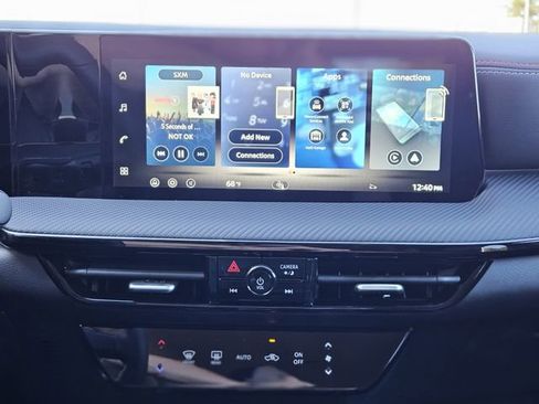 New 2026 Nissan Kicks SR FWD image 21
