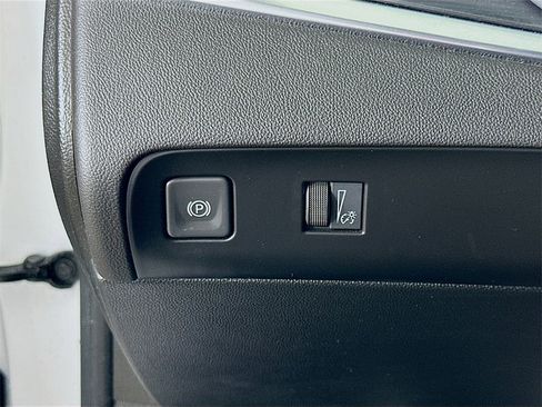 Used 2023 Buick Enclave Essence w/ Experience Buick Package image 22