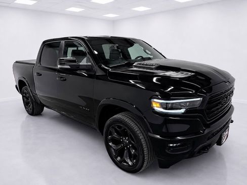 Used 2023 RAM 1500 Limited AWD/4WD image 3