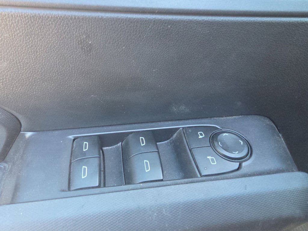Used 2023 Chevrolet Colorado W/T RWD image 10