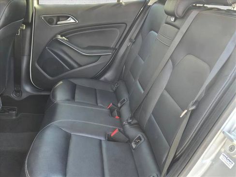 Used 2015 Mercedes-Benz GLA 250 4MATIC image 19