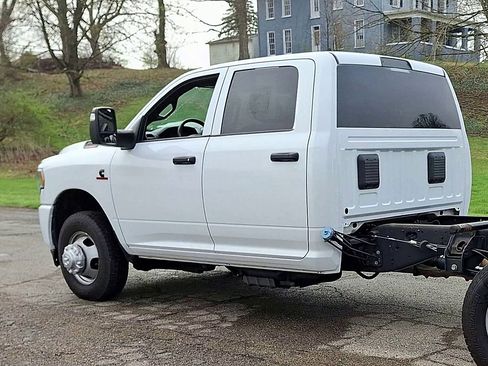 Used 2023 RAM 3500 Tradesman w/ Max Tow Package AWD/4WD image 6