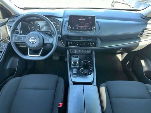 Used 2024 Nissan Rogue S image 12