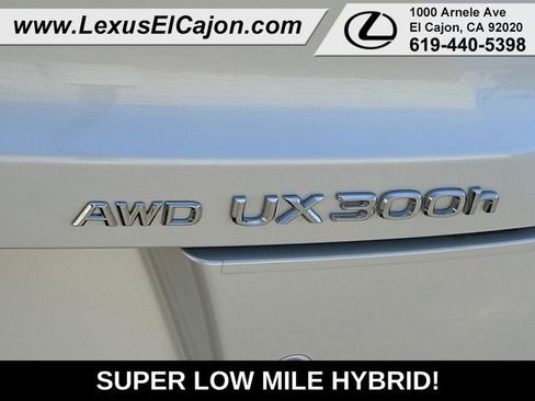 Used 2025 Lexus UX 300h AWD w/ Accessory Package (Z2) image 23