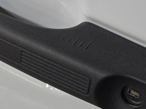 New 2025 Ford Maverick XLT image 16