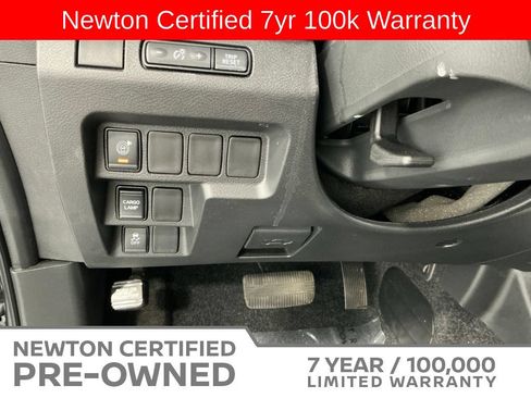 Used 2025 Nissan Frontier SV RWD image 32