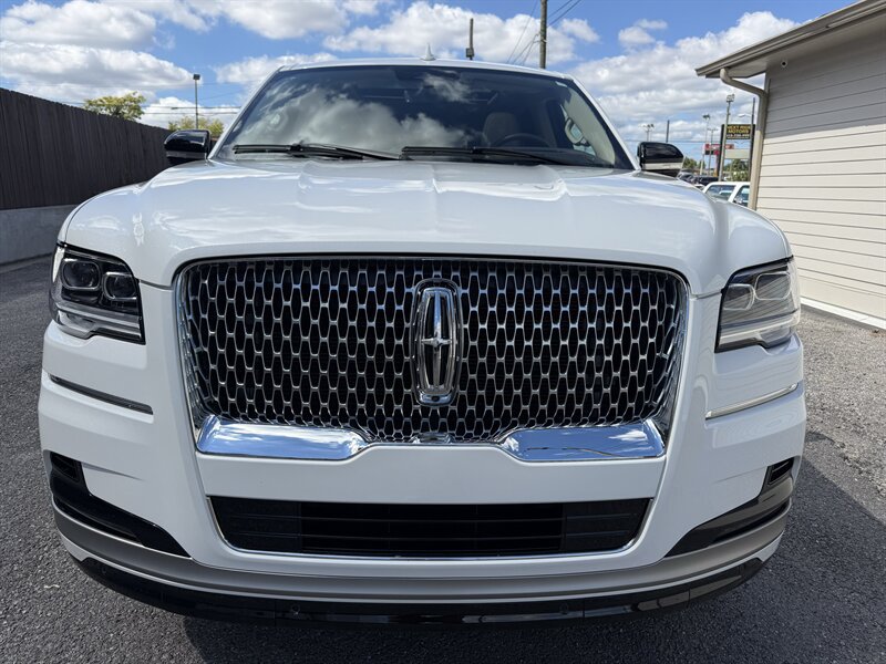 Used 2024 Lincoln Navigator Reserve AWD/4WD image 12