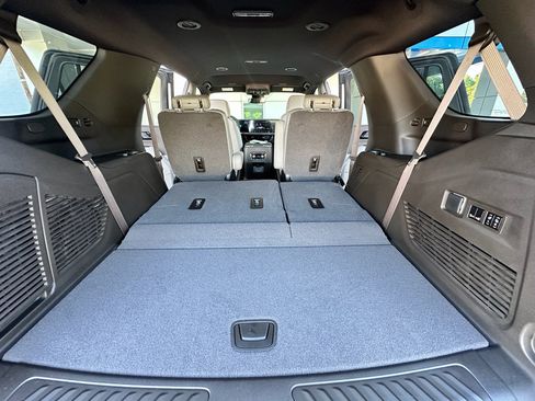 New 2026 Chevrolet Tahoe LT w/ Comfort Package AWD/4WD image 29