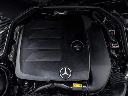 Used 2020 Mercedes-Benz C 300 4MATIC Sedan image 29