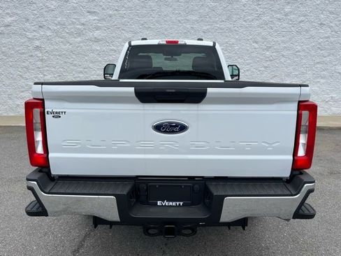 New 2026 Ford F250 XLT image 3