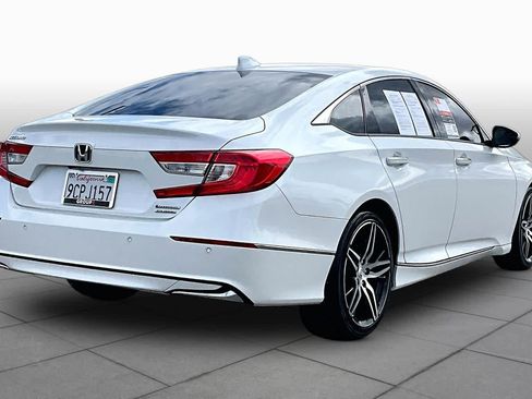 Used 2022 Honda Accord Touring image 12