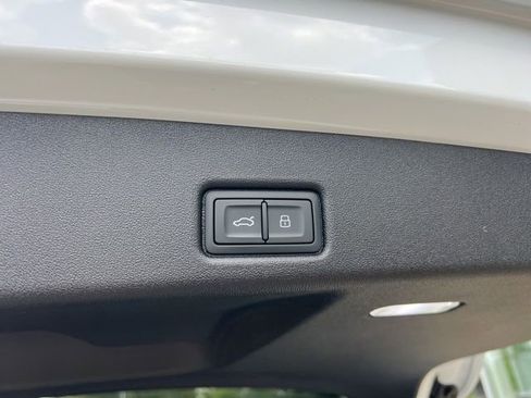 New 2025 Audi Q5 Premium Plus image 29