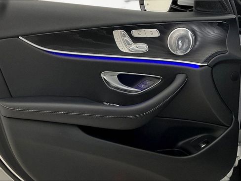 Used 2018 Mercedes-Benz E 300 image 20