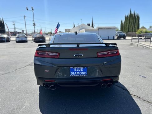 Used 2018 Chevrolet Camaro SS image 5