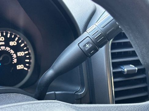 Used 2017 Ford F150 XLT image 19