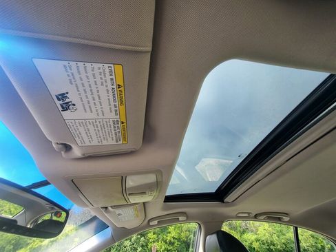 Used 2011 INFINITI G25 x w/ Moonroof Pkg AWD/4WD image 17