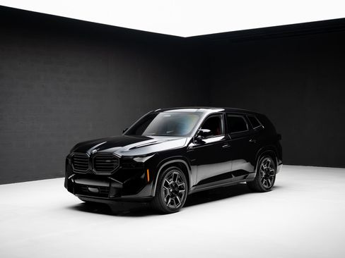 Used 2023 BMW XM w/ M Driver's Package AWD/4WD image 4