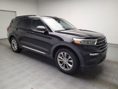 Used 2020 Ford Explorer XLT w/ Equipment Group 202A image 11