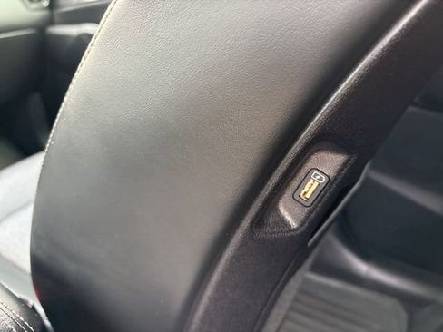 Certified 2021 Kia Sorento S w/ Panoramic Sunroof Package image 32