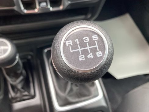 Used 2022 Jeep Wrangler Unlimited Sport AWD/4WD image 29