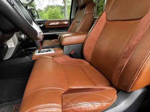 Used 2019 Toyota Tundra 1794 Edition image 17