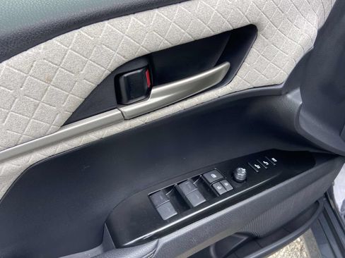 Used 2025 Toyota Camry XLE w/ Premium Plus Package FWD image 15
