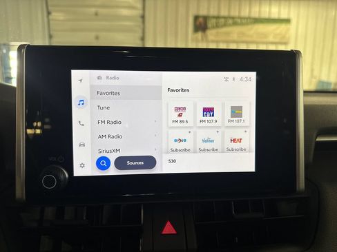 Certified 2025 Toyota RAV4 XLE AWD/4WD image 22