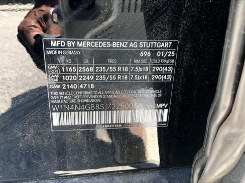 Certified 2025 Mercedes-Benz GLA 250 image 37