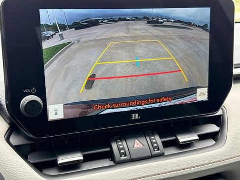 Used 2025 Toyota RAV4 Limited image 26