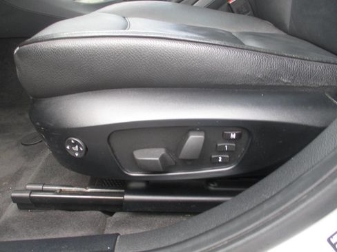 Used 2014 BMW X1 xDrive28i image 16