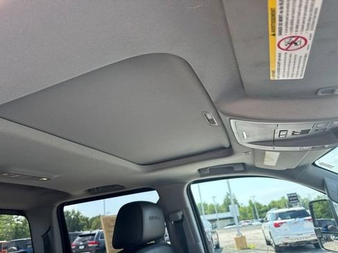 Used 2018 GMC Sierra 2500 Denali w/ Duramax Plus Package AWD/4WD image 11