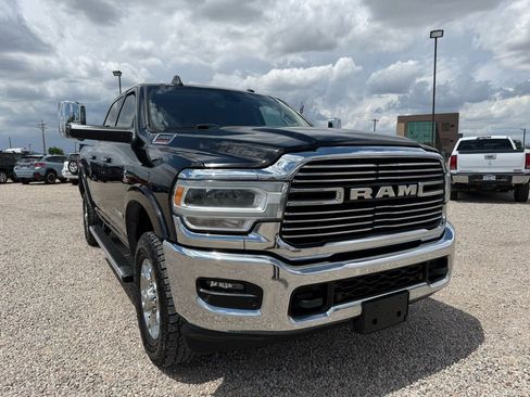 Used 2019 RAM 2500 Laramie AWD/4WD image 2