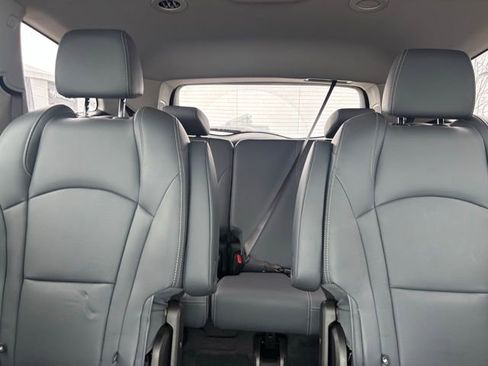 Used 2021 Buick Enclave Premium w/ Surround and Sites Package image 13