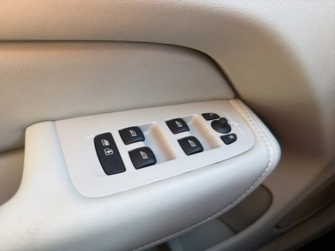 New 2026 Volvo XC60 B5 Ultra w/ Protection Package Premier image 22