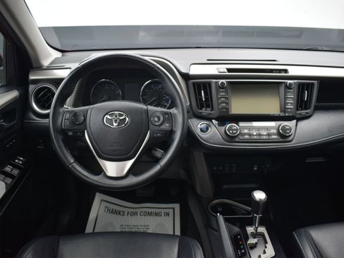 Used 2018 Toyota RAV4 Limited image 16