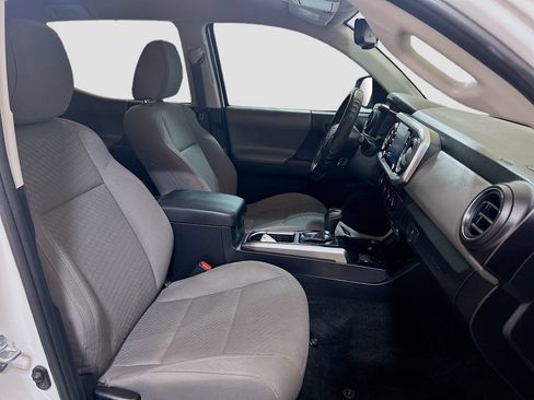 Used 2023 Toyota Tacoma SR5 RWD image 21