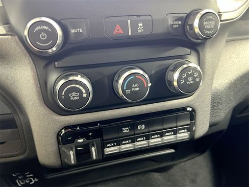 Used 2024 RAM 3500 Tradesman w/ Chrome Appearance Group image 14