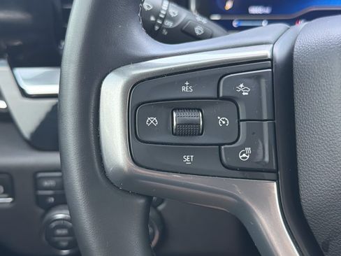 Used 2025 Chevrolet Silverado 1500 LT AWD/4WD image 19