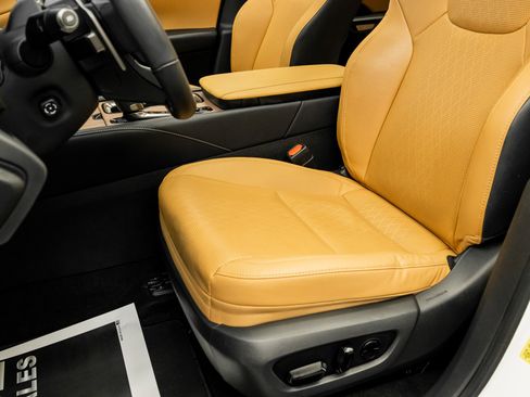 Used 2023 Lexus RX 350 Premium image 29