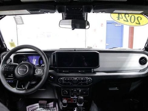 Used 2024 Jeep Wrangler Willys 4xe image 15